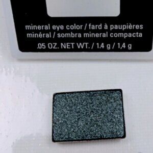 Mary Kay Black Pearl Eyeshadow